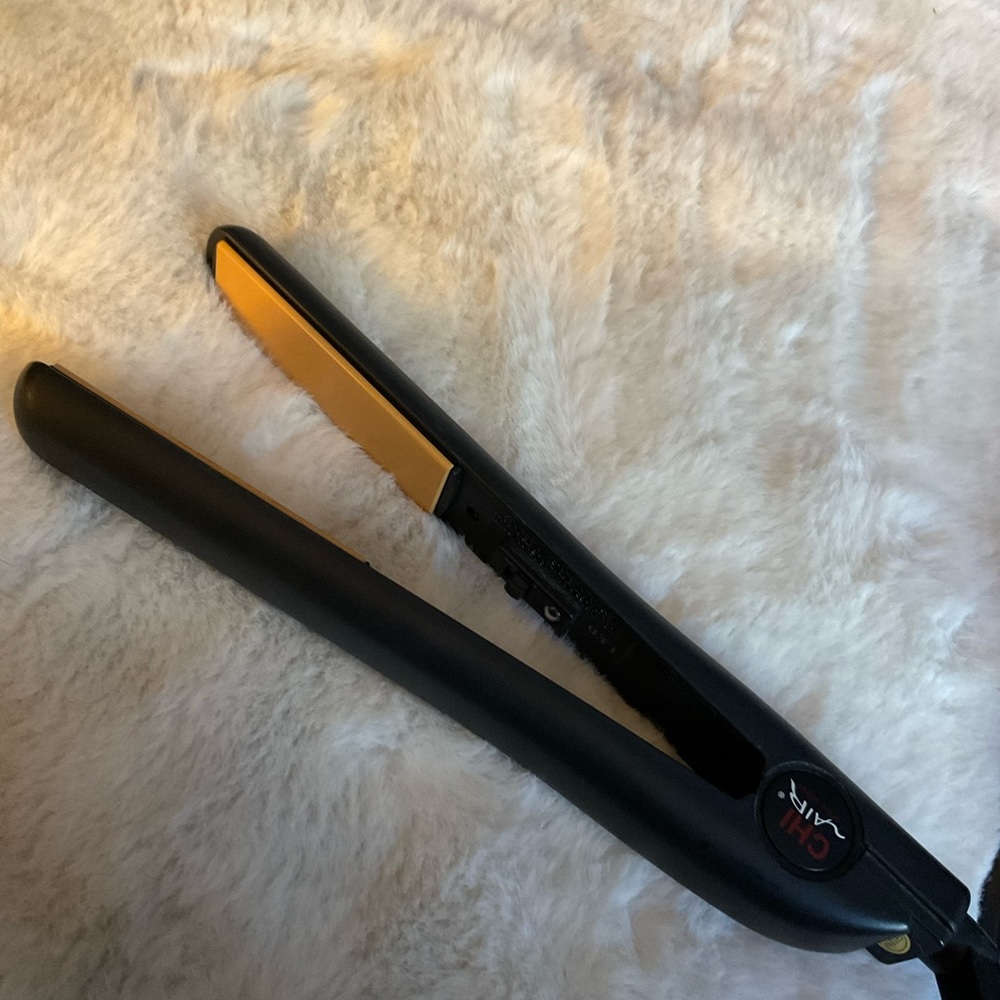 CHI Air Expert Classic Professional 1" Tourmaline Ceramic Hair Straightener